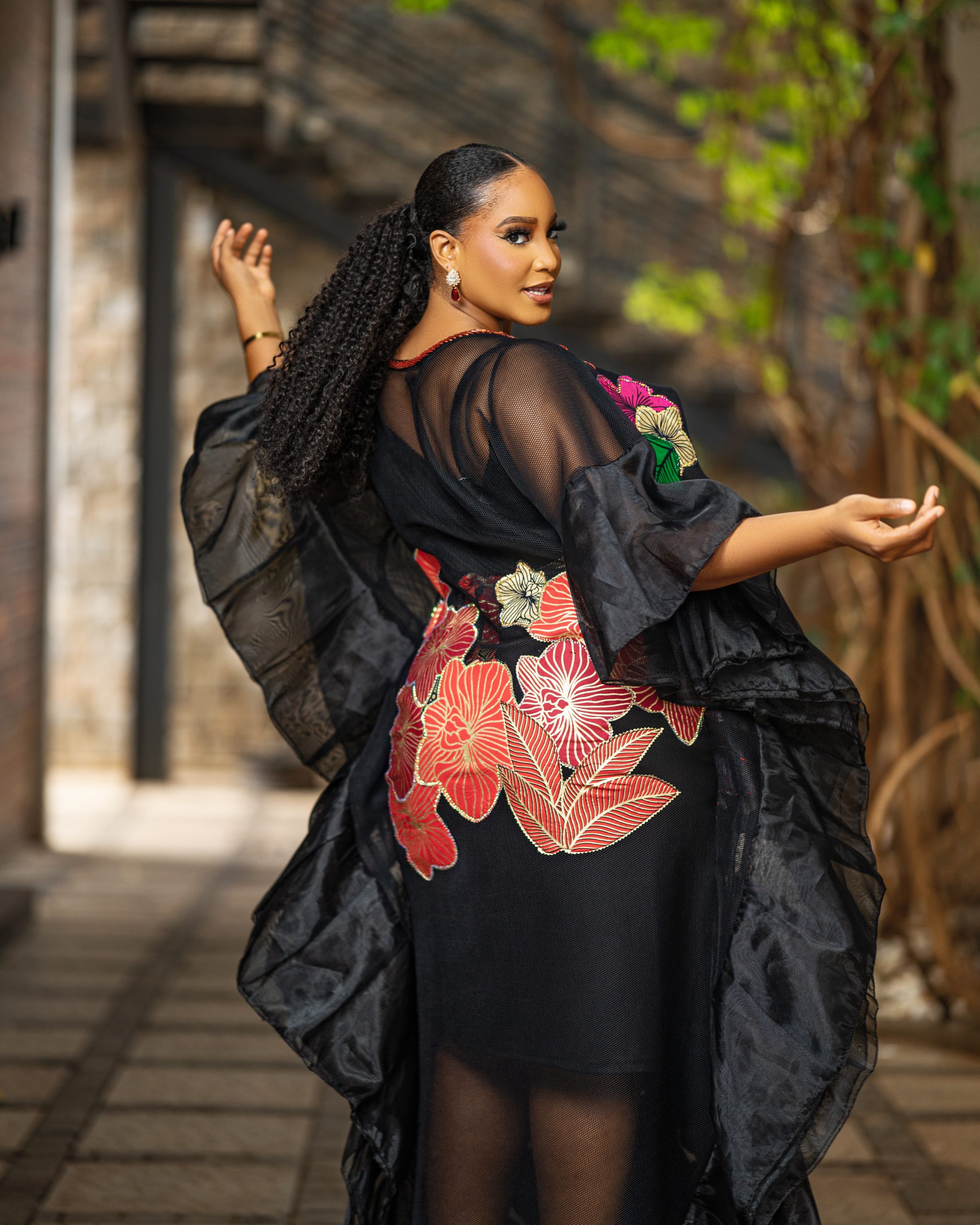 Nne-Ezi Boubou - Image 3