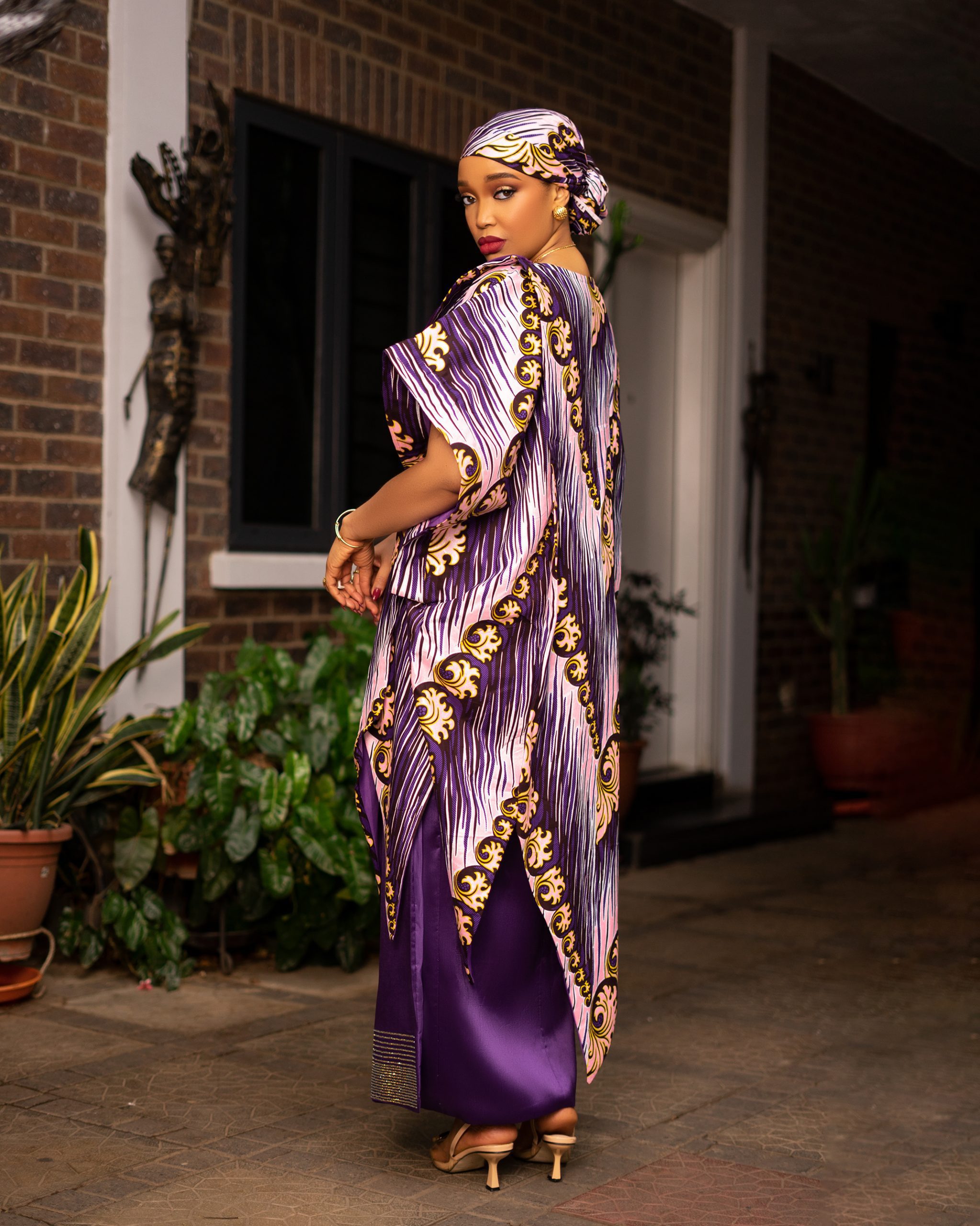 Queen Daurama 2-Piece Boubou - Image 2
